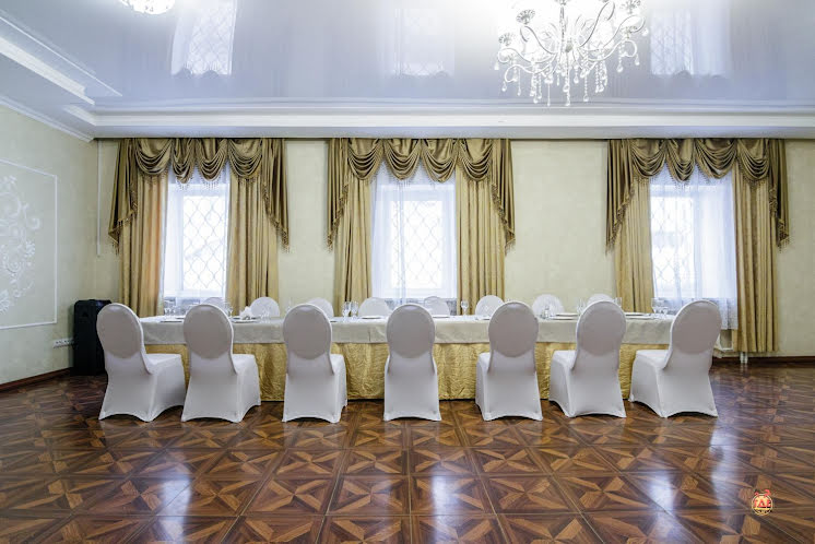 Зал «Золотой» в «Сибирская трапеза» фотография №9