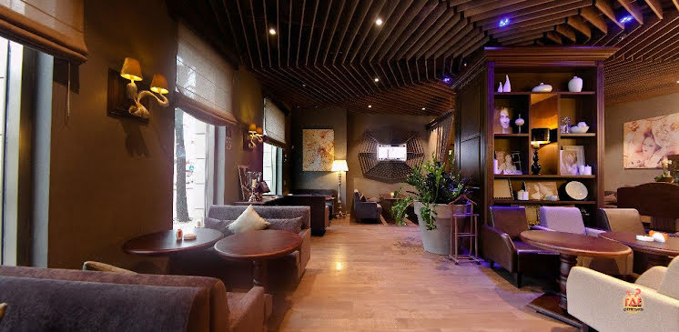 Основной зал в «Бурбон» фотография №5