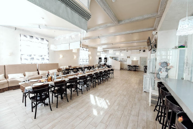 Основной зал в «Рататуй» фотография №17