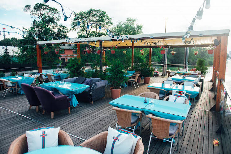 Открытая терраса  в «Чайка» фотография №6