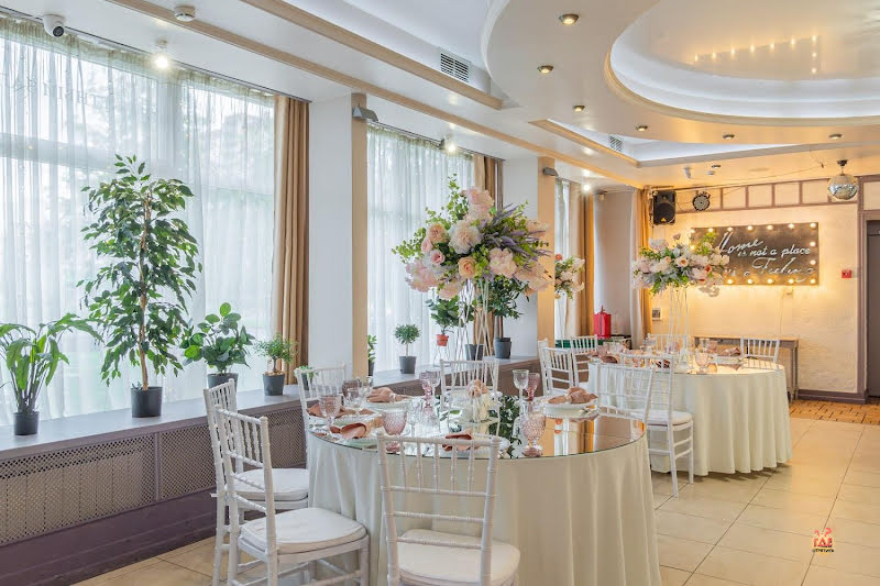 Liris Hall на Российском проспекте фотография №8