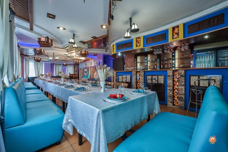 Основной зал  в «Сибирская Таверна» фотография №10