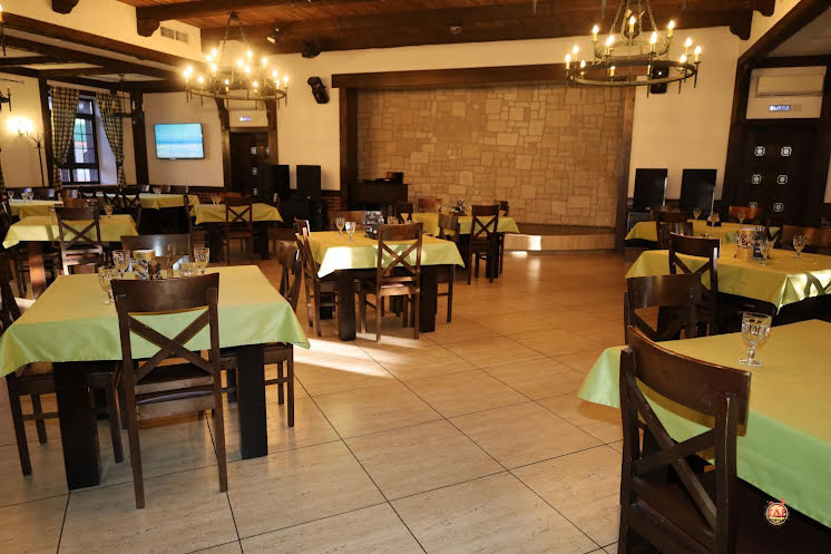 Основной зал ресторана  в «Русская охота» фотография №2