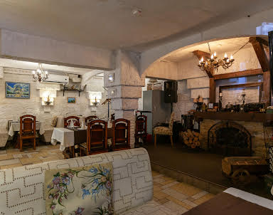  ресторан Српска Кафана на Монтажников