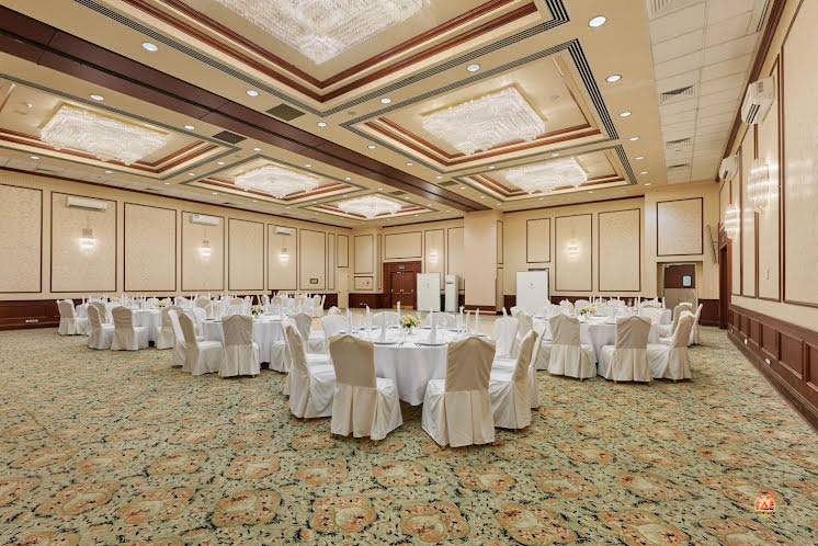 Банкетный зал «Петровский» в «Азимут Отель Аэростар» фотография №1