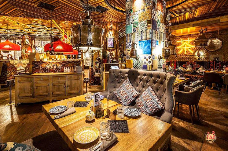 Зал ресторана  в «Чайхона №1 на Новом Арбате» фотография №4