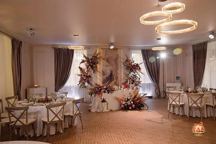 Банкетный зал  в «Дом у Озера» фотография №5