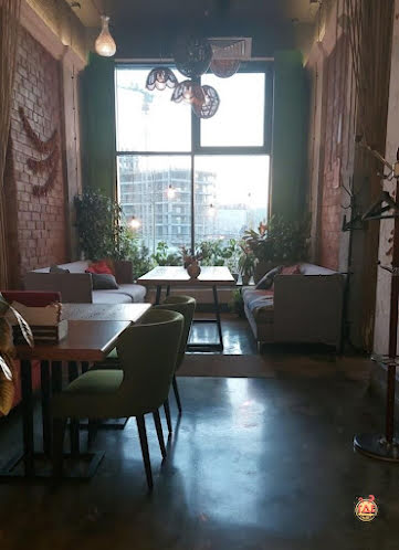 Основной зал  в «Гиви to me на улице Ткачей» фотография №2