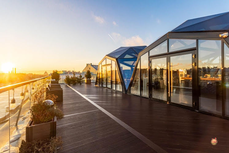 Основной зал  в «Ближе к небу» фотография №3