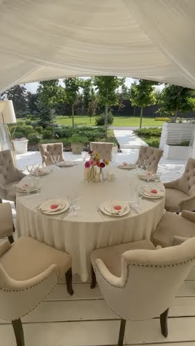 Открытый шатер у бассейна в «Юдино Парк» фотография №1