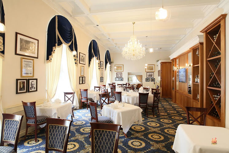 Основной зал  в «Дворянское собрание» фотография №1