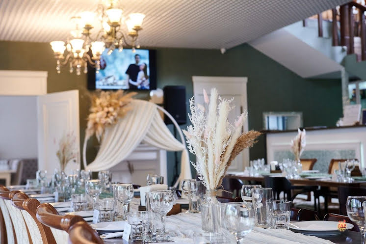 Основной зал  в «Victoria Village» фотография №10