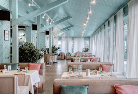 Веранда  в Основной зал