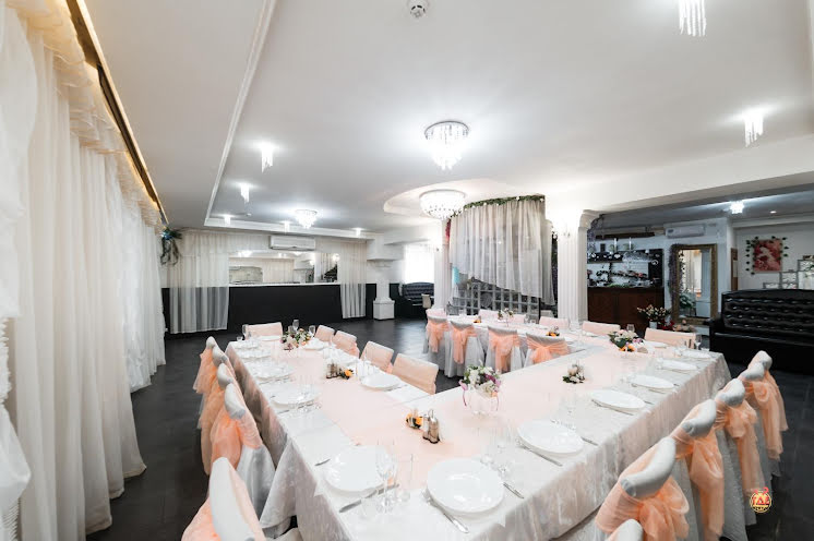 Основной зал в «Graft» фотография №12