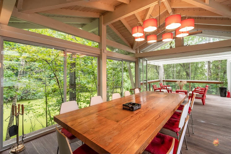 Белая беседка  в «Зеленое озеро» фотография №9