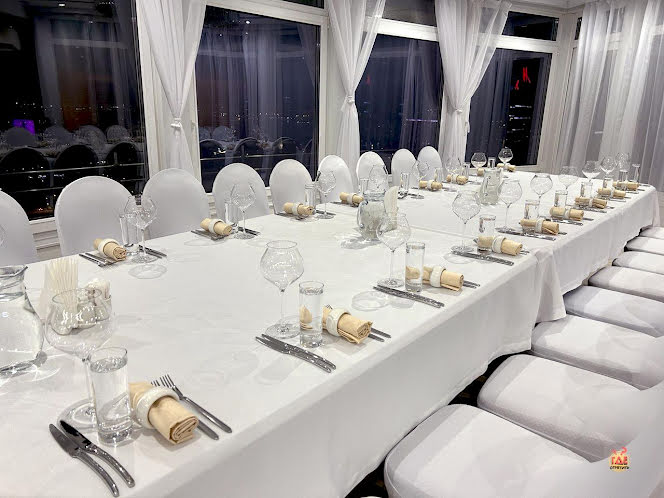 Основной зал  в «Небо» фотография №15