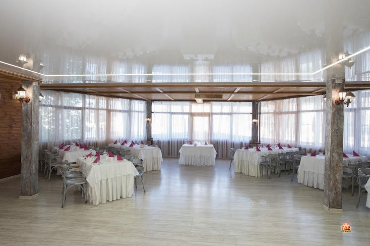 Банкетный зал на 2 этаже в «Пиратская Харчевня» фотография №6