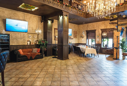 Зал на первом этаже  в Зал на втором этаже 