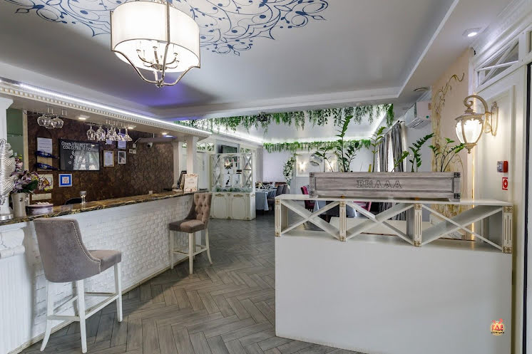 Основной зал в «Вилла» фотография №4