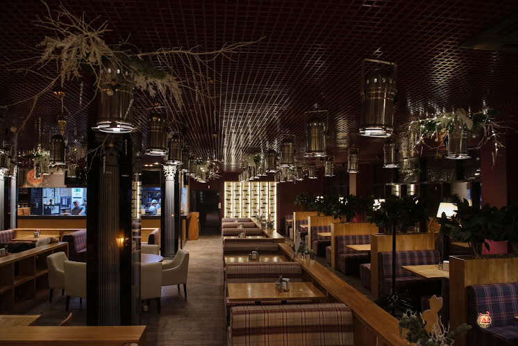 Зал на 1 этаже в «Перчини Grill & Wine на Волжском проспекте» фотография №5