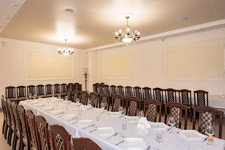 Большой банкетный зал в «Междуречье» фотография №6