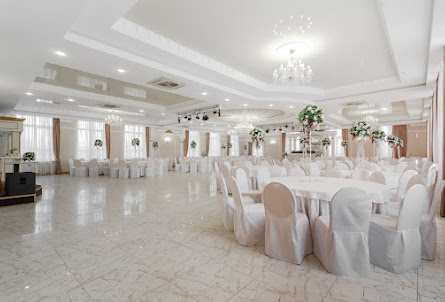 Зал «Жемчужный» в Зал «Каминный»