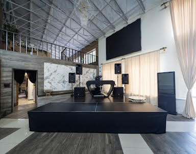  ресторан Конюшня