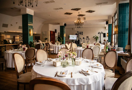 Основной зал в Основной зал