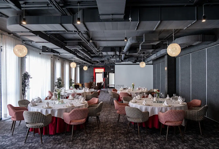 Зал «Том 1» в Зал «Джек Лондон»