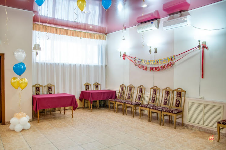 Основной зал в «Старый дворик» фотография №10