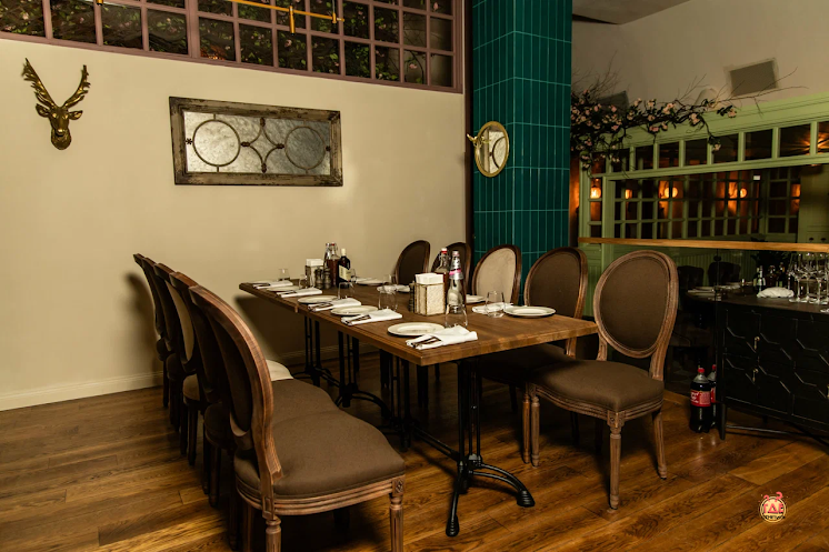 Основной зал в «Гарденс» фотография №14