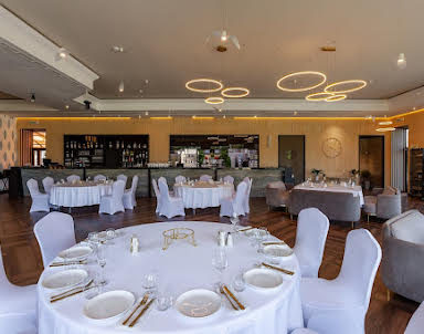  ресторан Своя Среда