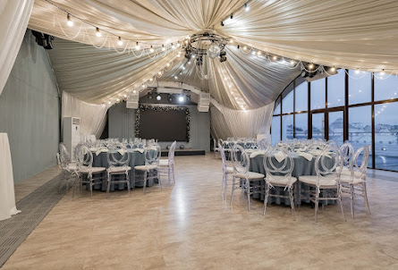 Основной зал в Основной зал