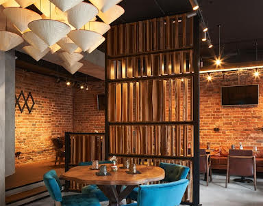 День рождения в Mr. India