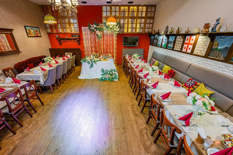 Большой зал в «Хинкали» фотография №11