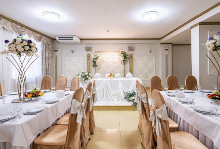 Зал  «Б» в Зал  «А»