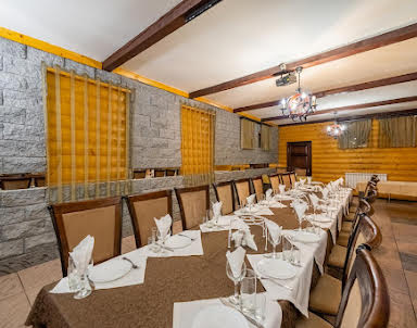  ресторан Аш Хауз