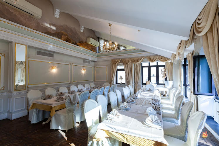 Банкетный зал на третьем этаже в «Сандал» фотография №12