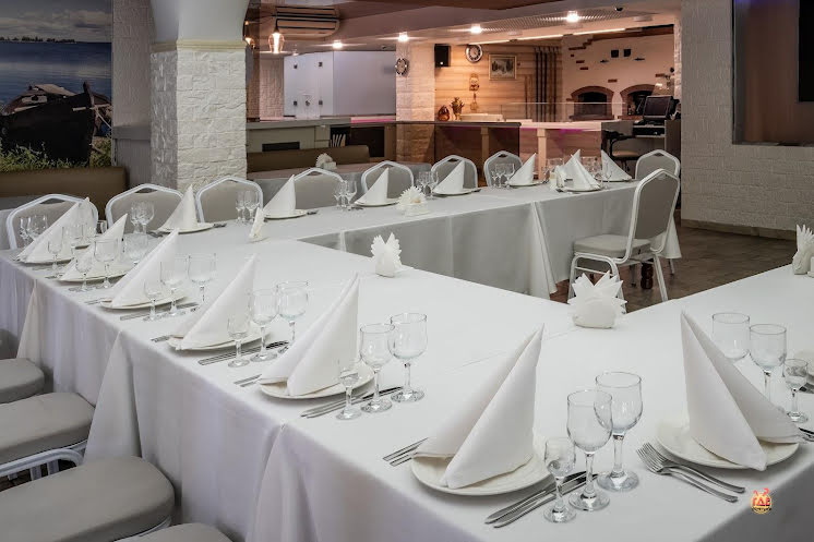 Основной зал  в «Братина» фотография №8