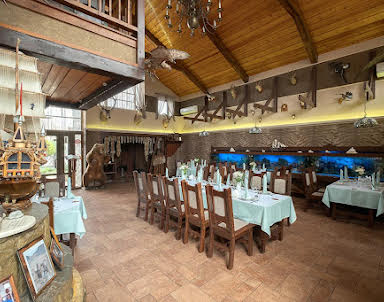  ресторан Охотничий Клуб