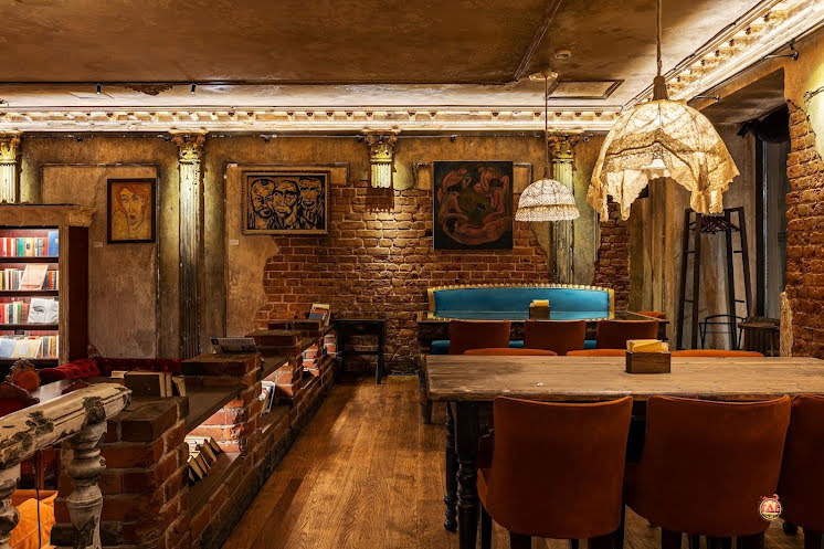 Основной зал в «БеZухов» фотография №2