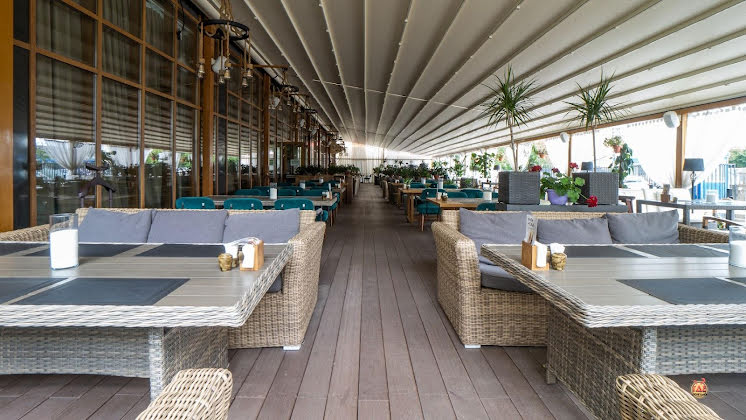 Летняя веранда  в «GRAND Урюк на Ленинградском» фотография №15