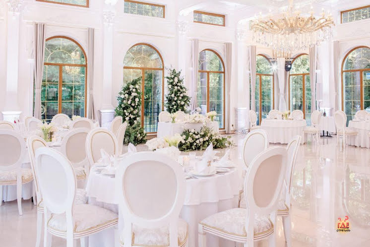 Ресторан "Romanoff's" в «Tsar Palace Luxury Hotel & SPA» фотография №1