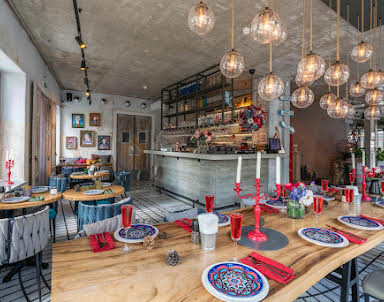  ресторан Mishka Balalaika