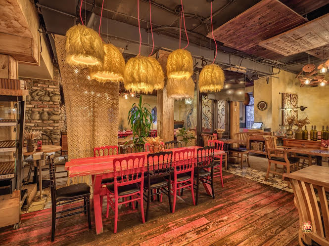 Основной зал в «Джани» фотография №17