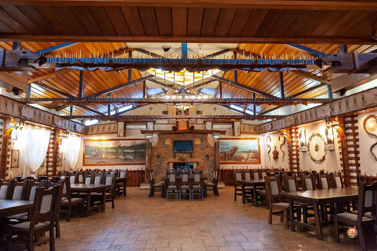 Банкетный зал в «Охотничий Клуб» фотография №1