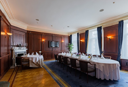 Каминный зал в Эркерный зал 