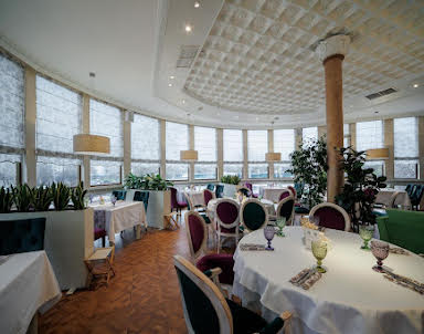  ресторан Манави