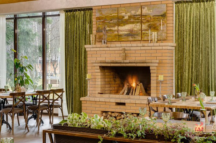 Зал ресторана в «LaFa» фотография №5