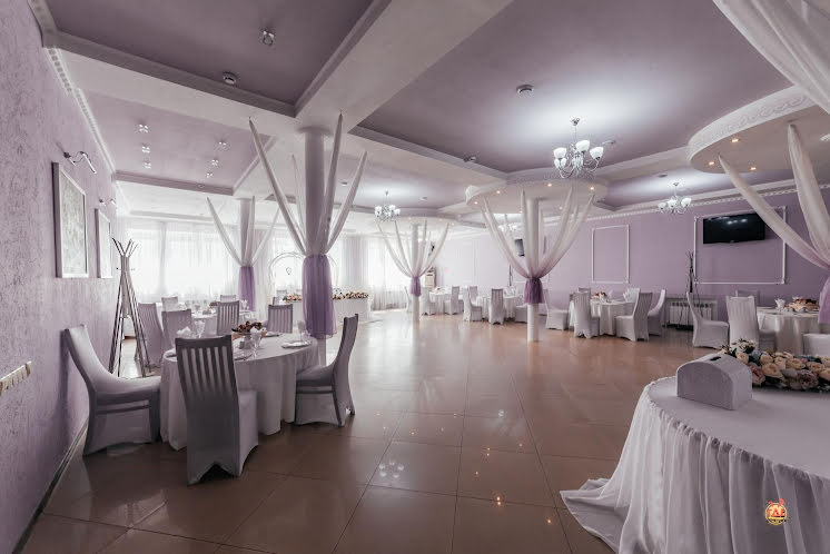 Белый зал в «Лабиринт» фотография №10